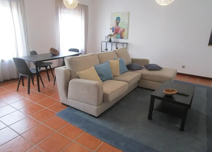 The Artist's אספיניו